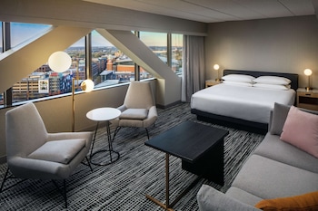 Deluxe Room, 1 King Bed