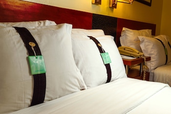 Standard Room, 2 Double Beds, Smoking