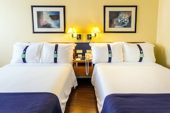 Standard Room, 2 Double Beds, Smoking