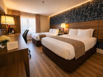 Room, 2 Queen Beds, Non Smoking