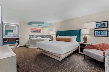 Standard Room, 1 King Bed, Non Smoking, Hot Tub