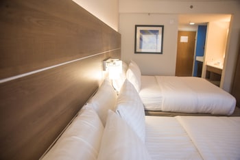 Standard Room, 2 Queen Beds