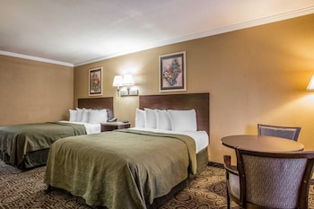 Standard Room, 2 Queen Beds, Non Smoking