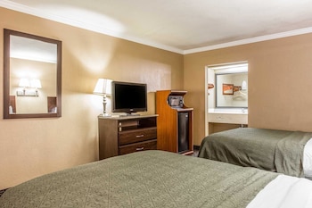 Standard Room, 2 Queen Beds, Non Smoking