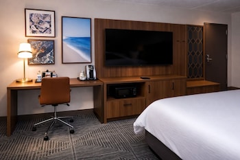 Standard Room, 1 King Bed