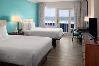 Room, 2 Double Beds, Non Smoking, Partial Ocean View