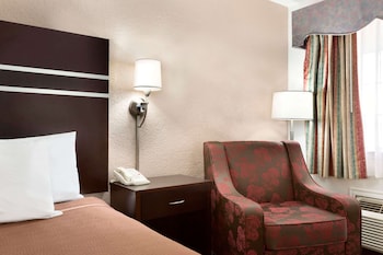 Standard Room, 1 King Bed, Smoking