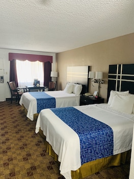 Standard Room, 2 Queen Beds, Smoking
