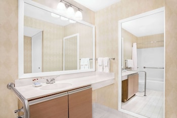 Executive Penthouse, 2 Queen Beds, Non Smoking (Penthouse Suite)
