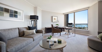 One Bedroom Full Harbour Club Suite