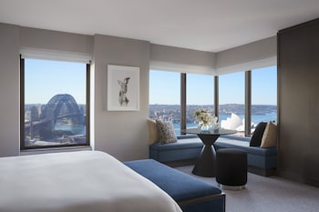 Sydney Harbour Studio Club Suite