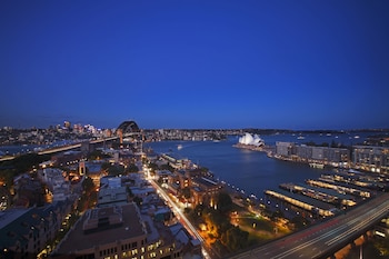One Bedroom Full Harbour Club Suite