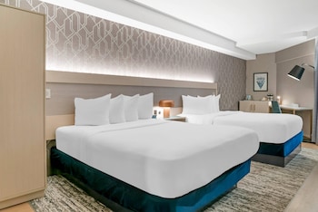 Room, 2 Queen Beds, Accessible, Non Smoking