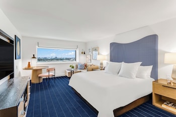 Suite, 1 Bedroom, Hearing Accessible (Mobility, Access Tub)