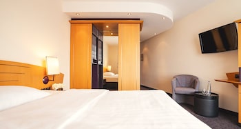Standard Double Room (Streetview)