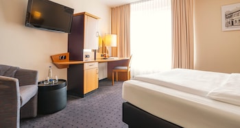 Standard Double Room (Streetview)