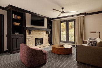 Suite (James Chadwick)