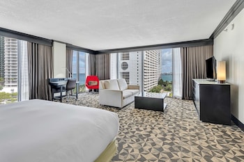 Junior Suite, 1 King Bed