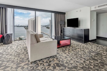Junior Suite, 1 King Bed