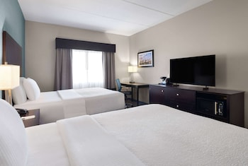 Room, 2 Queen Beds, Accessible, Non Smoking (Mobility, Bathtub w/Grab Bars)
