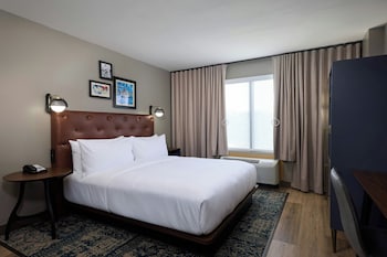 Deluxe Room, 1 King Bed