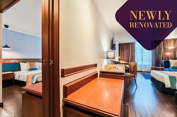 Deluxe Friend & Family Connecting Room