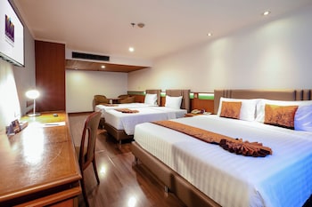 Family Room, Multiple Beds