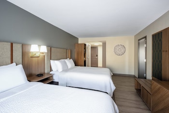 Standard Room, 2 Queen Beds