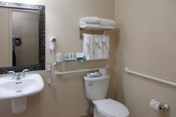 Accessible Queen Room Non Smoking