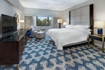 Deluxe Room, 1 King Bed