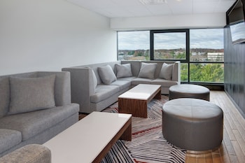 Club Room, 2 Queen Beds