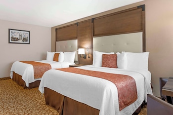 Standard Room, 2 Queen Beds, Non Smoking, Microwave