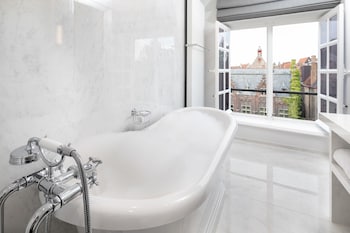 Executive Room (Royal)