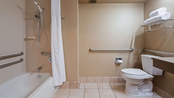 Standard Room, 1 King Bed, Accessible, Bathtub