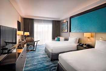 Superior Room, Pool View