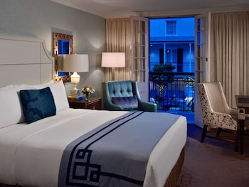 Room, 1 King Bed, Accessible (Hearing, Interior Furnished Balcony)