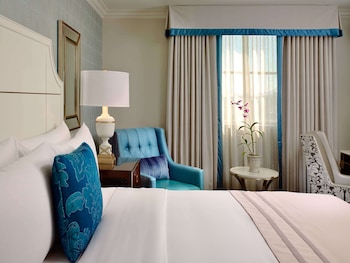 Room, 1 King Bed (Executive Level)