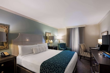 Room, 1 King Bed (Executive Level)
