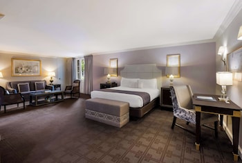 Junior Suite, 1 King Bed