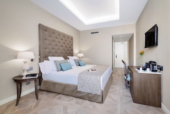 Elegance Room