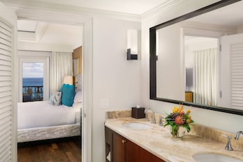 1 Bedroom Residential Suite, 1 King, Sofa Bed, Ocean View
