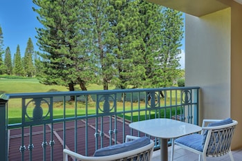 Room, Terrace (1 King or 2 Queen Beds. Limited View)