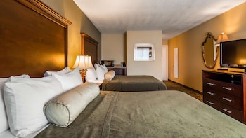 Standard Room, 2 Queen Beds, Accessible, Bathtub