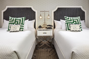 Deluxe Room, 2 Queen Beds