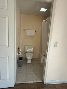 Standard Room, 2 Double Beds, Non Smoking