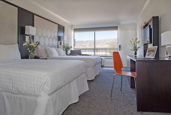 Deluxe 2 Beds - Not Park n Fly