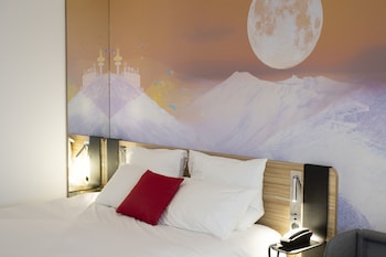 Superior Room, 1 Queen Bed with Sofa bed