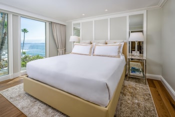 Oceanfront California Suite