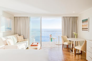 Premium Studio, 1 King Bed, Oceanfront