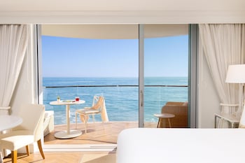 Room, 1 Queen Bed, Accessible, Oceanfront